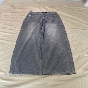 Men’s Gloe jeans, Size M